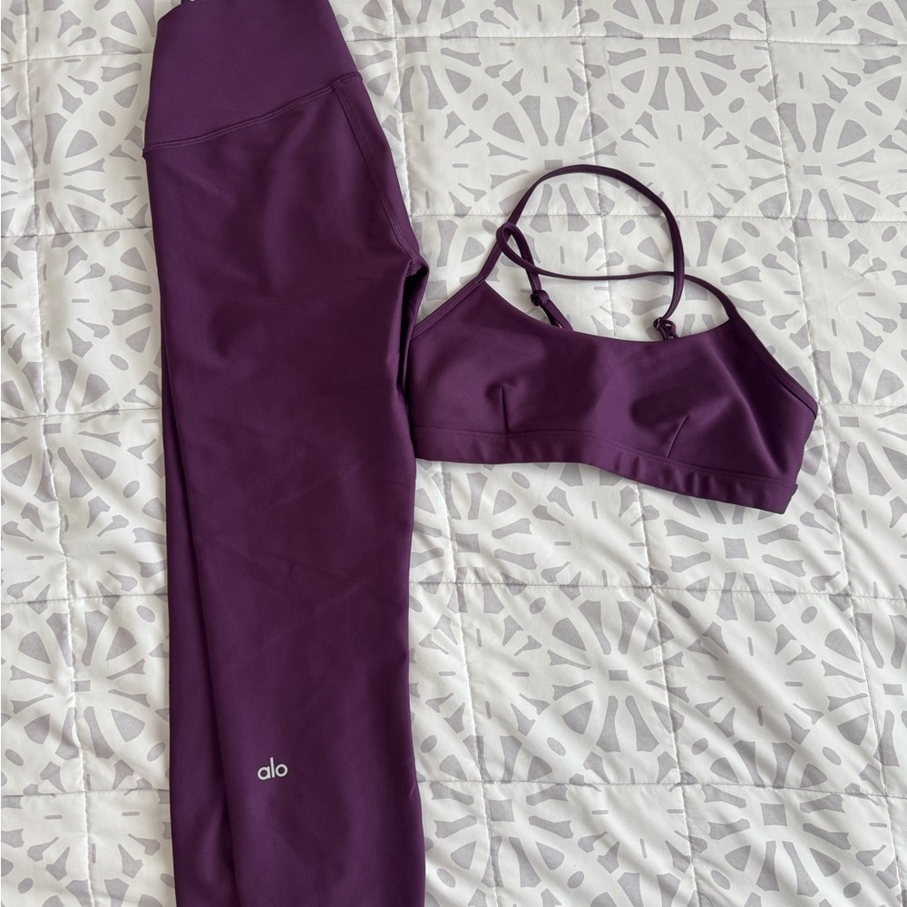 ALO Yoga Women's Deep Purple Sports Bra and Leggings Set
